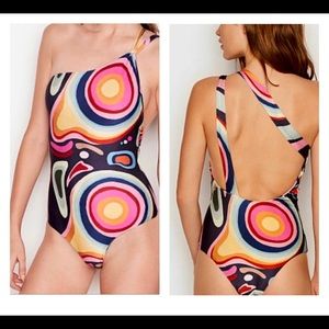 Victoria’s Secret Exclusive: Triya Abstract One Piece One Shoulder Swimsuit